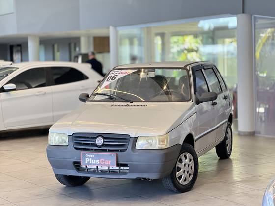 FIAT UNO 1.0 MPI MILLE FIRE 8V FLEX 4P MANUAL FIAT UNO 1.0 MPI MILLE FIRE 8V FLEX 4P MANUAL